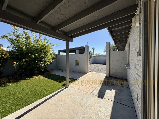 Building Photo - 7429 E 45th St