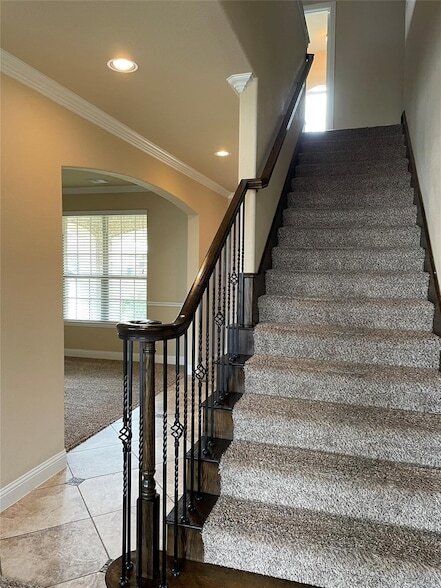 Building Photo - 3004 Guadalupe Dr