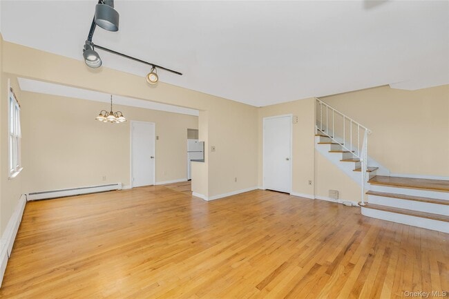 Building Photo - 26 Fairview Ave