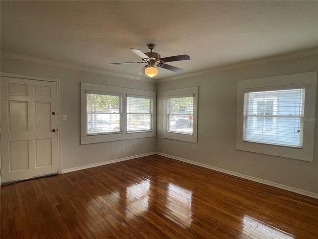 Building Photo - 303 S Audubon Ave