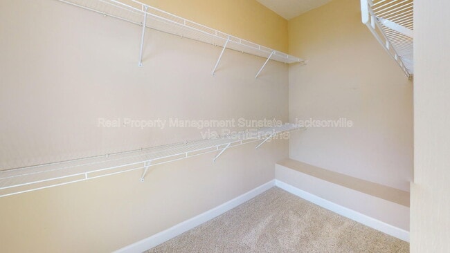 Building Photo - 4298 Ellipse Dr