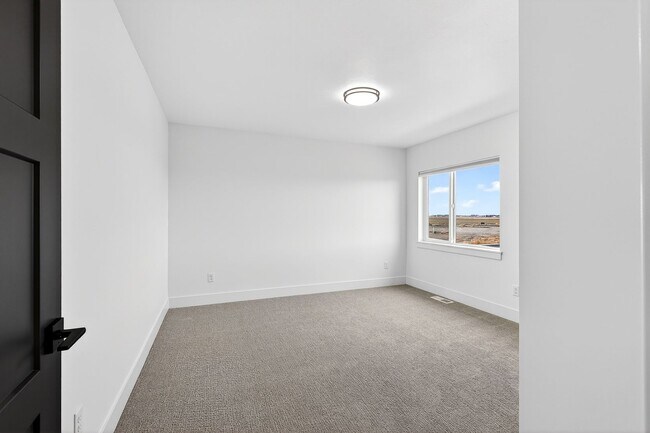 Building Photo - BRAND NEW TOWNHOME IN REXBURG WITH GARAGE