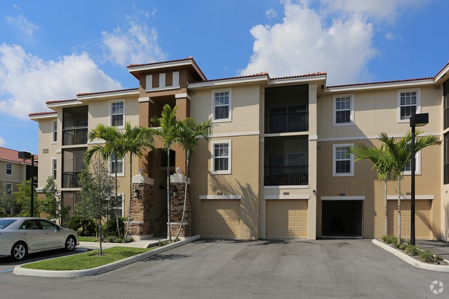 Building Photo - xCasa Brera at Toscana Isles