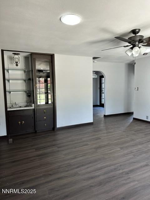 Building Photo - 7050 Pembroke Dr