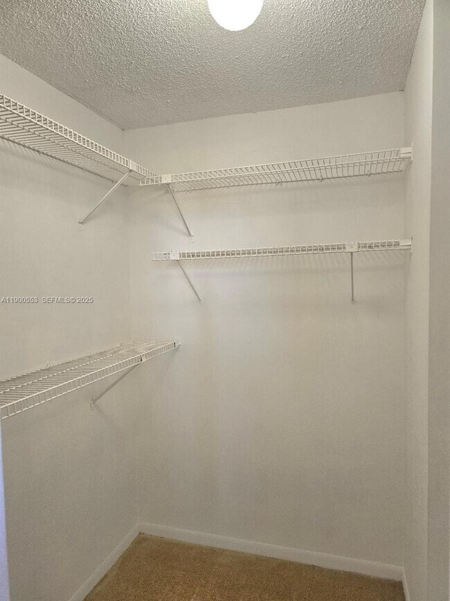 Building Photo - 2571 Aragon Blvd