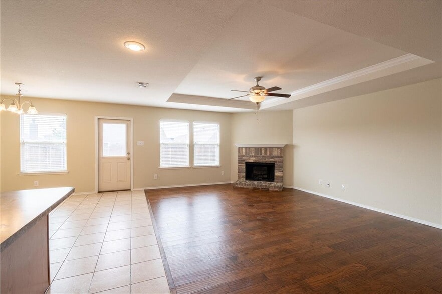 Building Photo - 5829 Mountain Bluff Dr