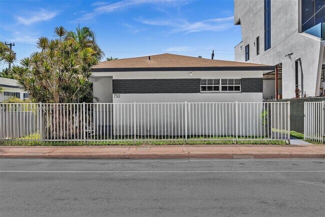 Building Photo - 750 84th St