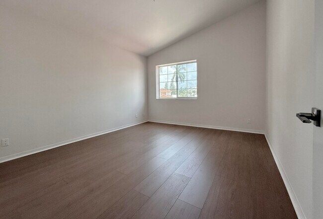 Building Photo - 21440 Millbrook Ct