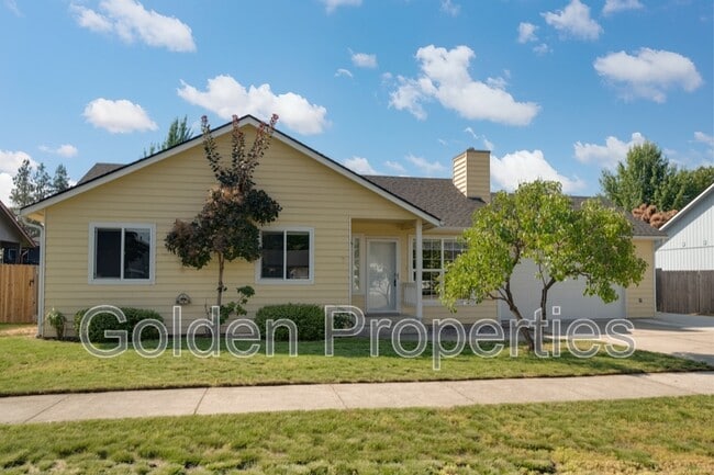 Primary Photo - 1178 Tanager Ave