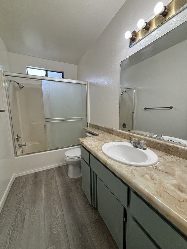 Building Photo - 1808 Colorado Ave