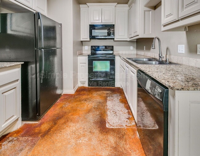 Building Photo - 14991 1st St