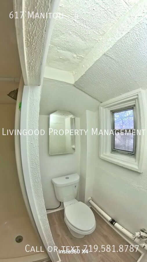 Building Photo - 617 Manitou-4