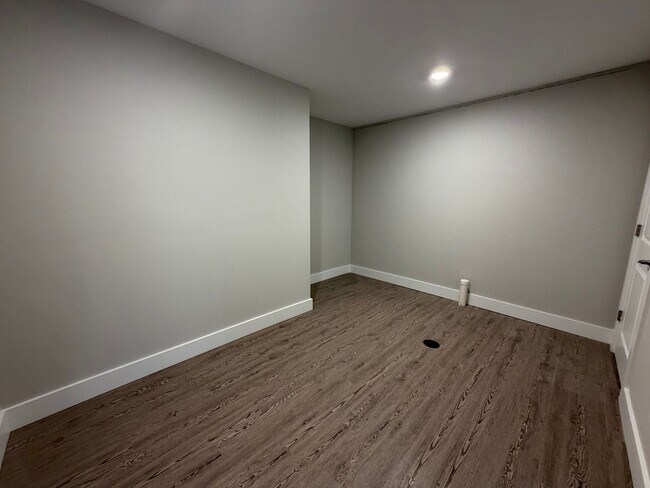 Building Photo - 2351 Watertown Wy