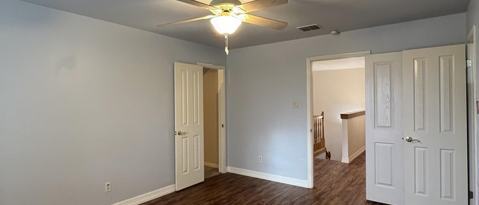 Building Photo - 204 Walnut Way
