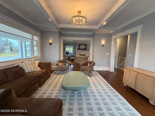 Building Photo - 125 Cedar Ave