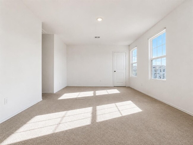 Building Photo - 17709 Sulphur Spring Way