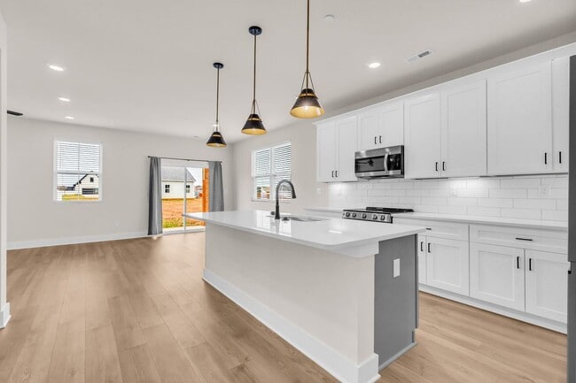 Building Photo - NEW BUILD