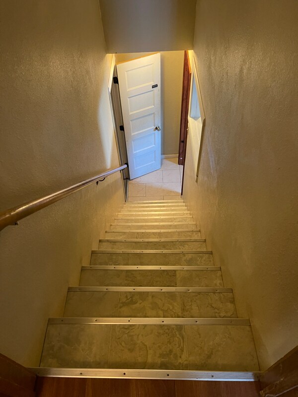 Building Photo - 8212 Spring Valley Rd