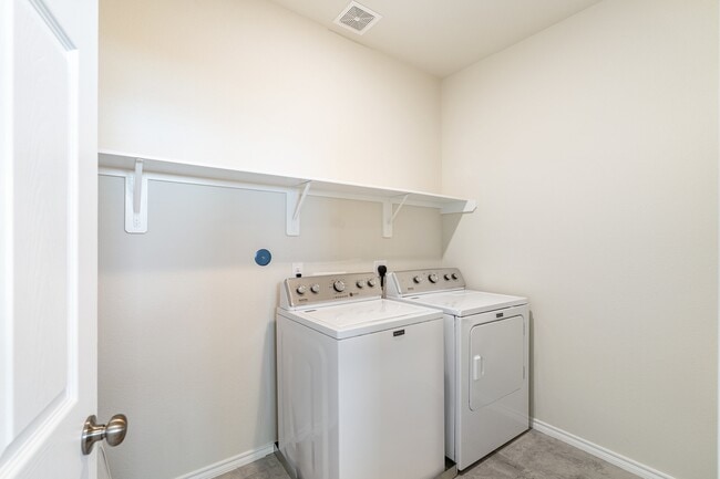 Building Photo - 3235 Longleaf Meadows Dr