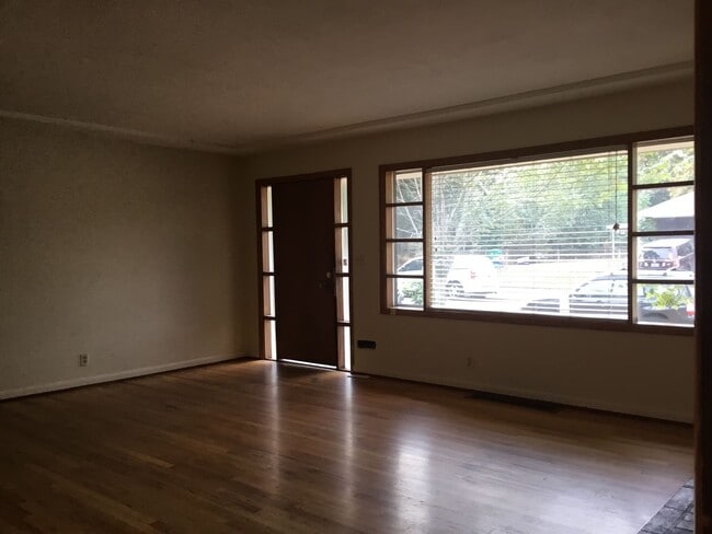 Building Photo - UNIVERSITY MID CENTURY