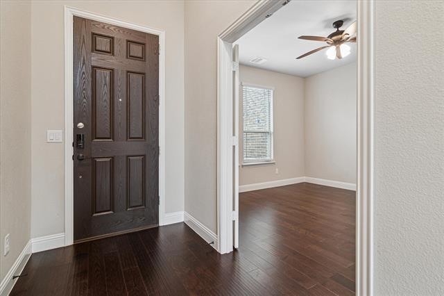 Building Photo - 1702 Veneto Dr