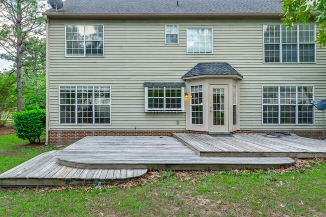 Building Photo - Looking for your dream home in a peaceful ...