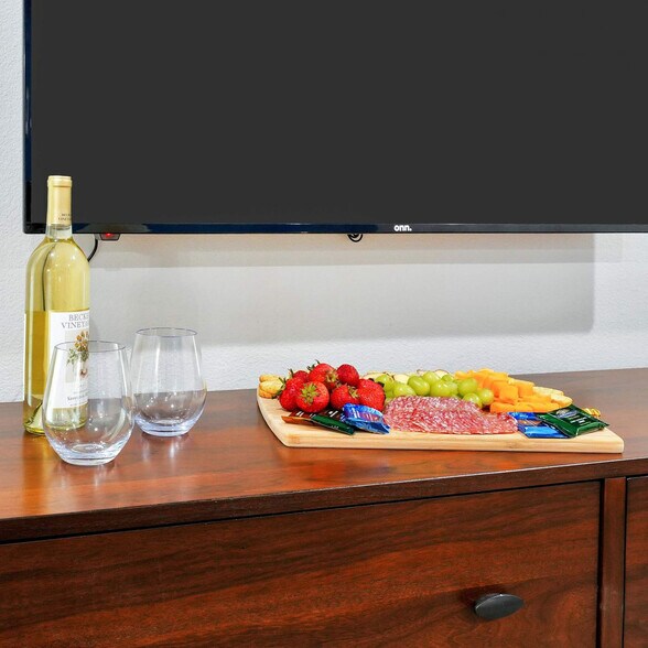 Building Photo - 721 Perry Ave