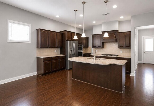 Building Photo - 1035 Birchdale Dr