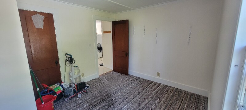 Building Photo - 361 Lakeside Ave