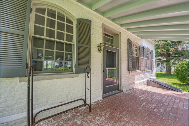 Building Photo - UNIQUE OFFERING-HISTORIC CAPE COD ON URBAN...