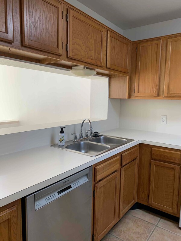 Building Photo - 11901 Swearingen Dr