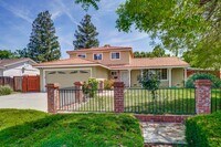 Building Photo - Spacious 3-Bed Almaden Valley Home with Bo...
