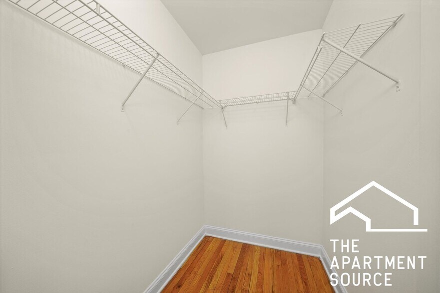 Building Photo - 2651 N Spaulding Ave