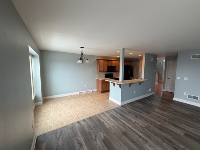 Building Photo - $2,200 townhome for rent Swatara township 3 bed 2.5 baths