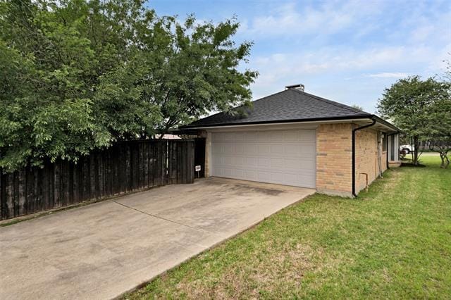 Building Photo - 2600 Summertree Dr