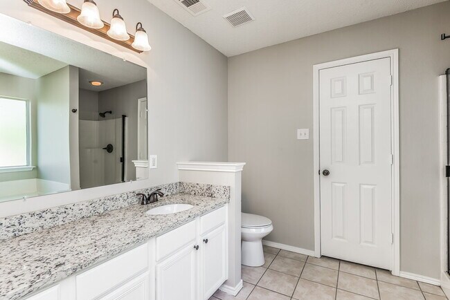 Building Photo - 705 Bridle Trail