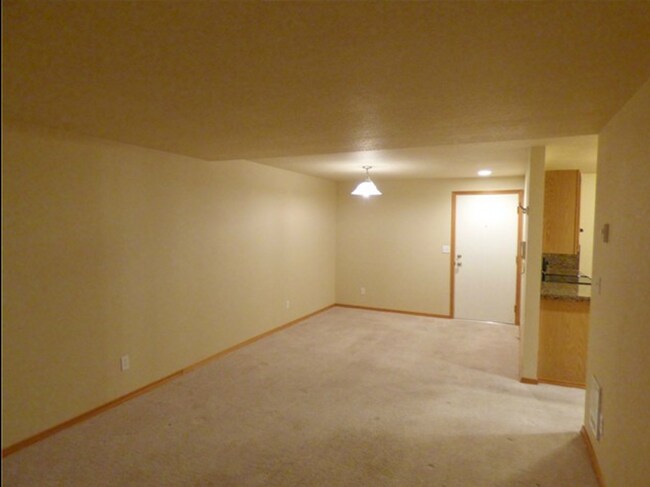 Building Photo - Convenient 1 Bed 1 Bath Seattle Condo!