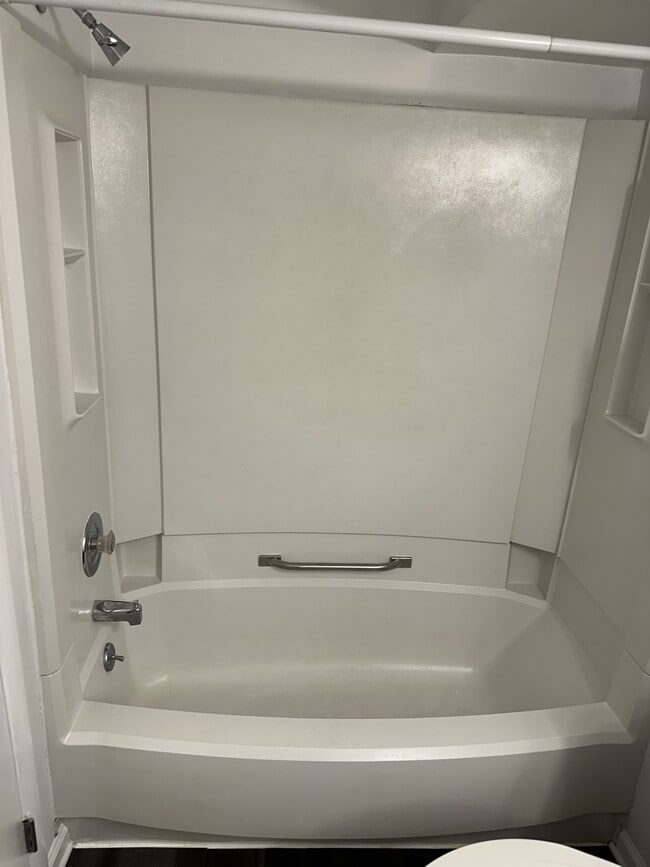 Building Photo - 3164 Central Ave