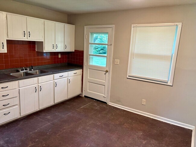 Building Photo - 1218 Burnwick Ct