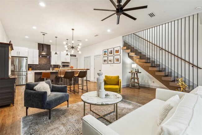 Building Photo - 10630 Greengarden Rd