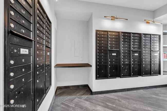 Building Photo - 10 Ocean Blvd