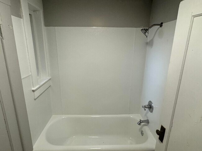 Building Photo - 3 Merrimack St