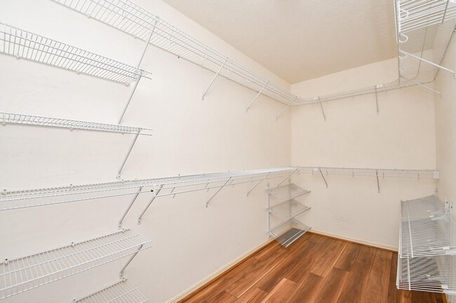 Building Photo - 10614 Sunswept Fields Ln