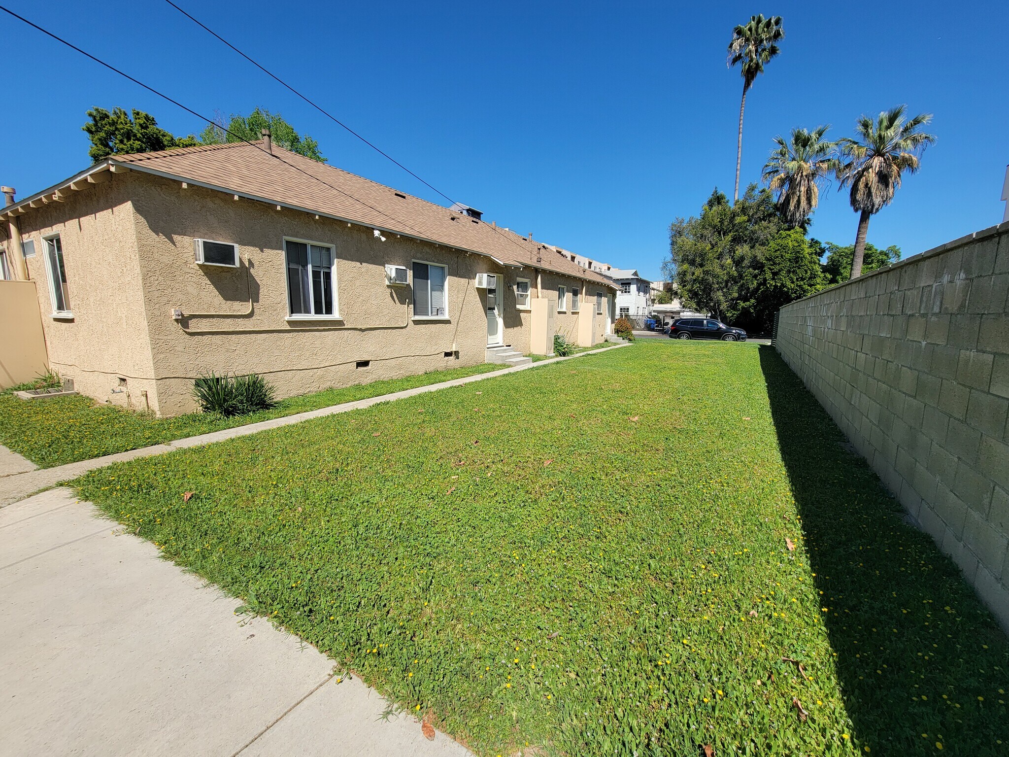 Building Photo - 13626 Leadwell St