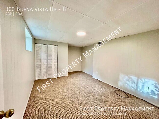Building Photo - 300 Buena Vista Dr