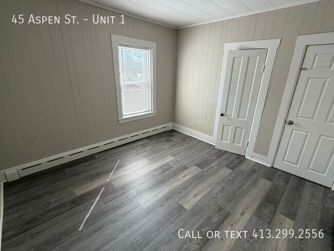 Building Photo - 45 Aspen St