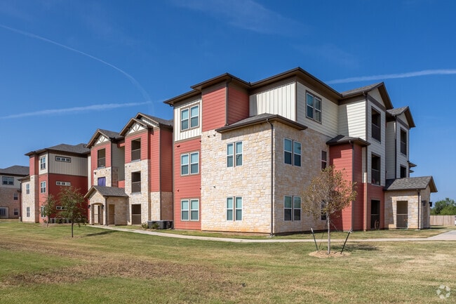 Building Photo - The Trails at Abilene