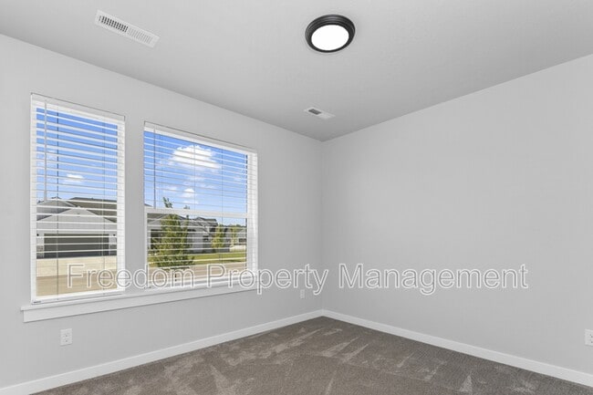 Building Photo - 2934 S Alcamo Wy