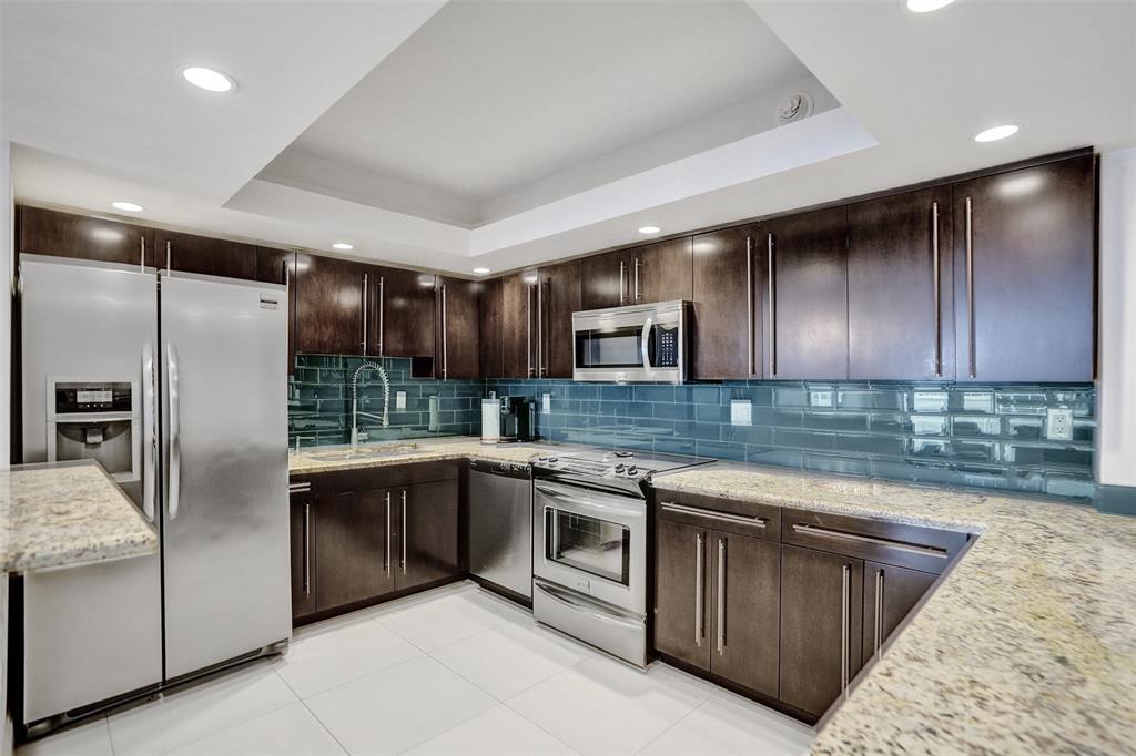 Building Photo - 3750 Galt Ocean Dr
