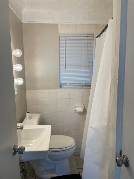 Building Photo - 28690 Victor St